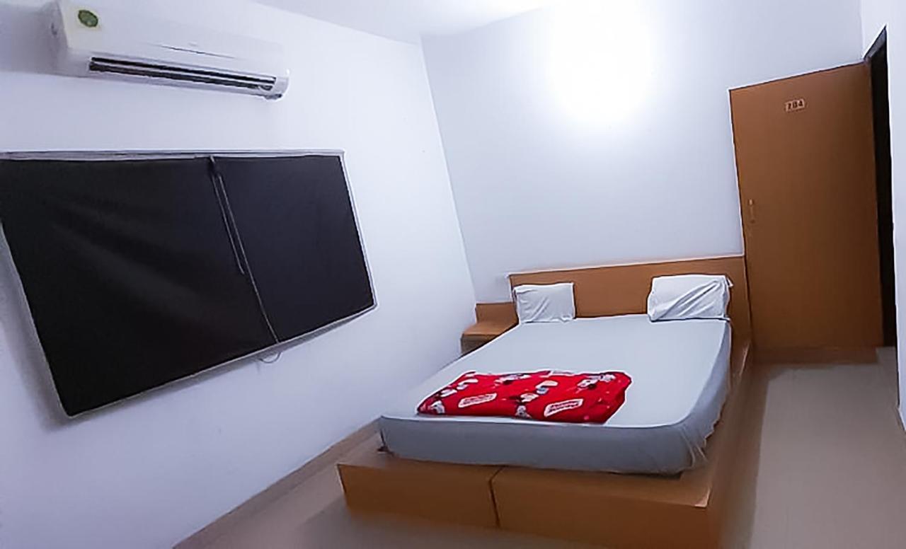 Roomshala 110 Hotel Mulaqaat - Shiv Nadar University Dadri Экстерьер фото