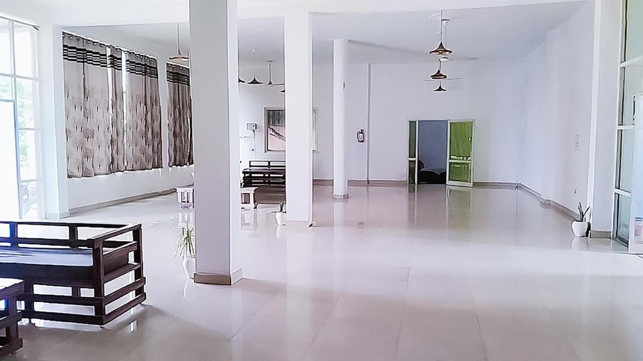 Roomshala 110 Hotel Mulaqaat - Shiv Nadar University Dadri Экстерьер фото